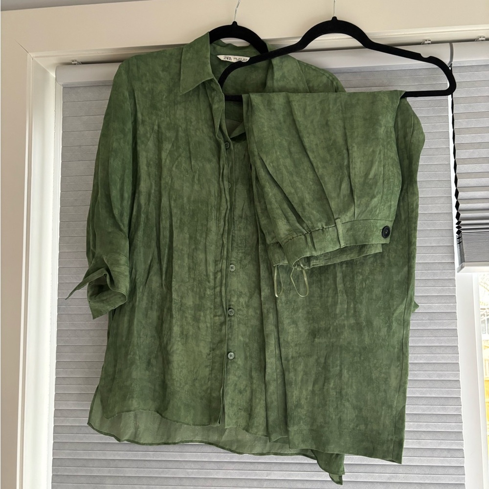 Zara Green Button-Up Blouse and pants set